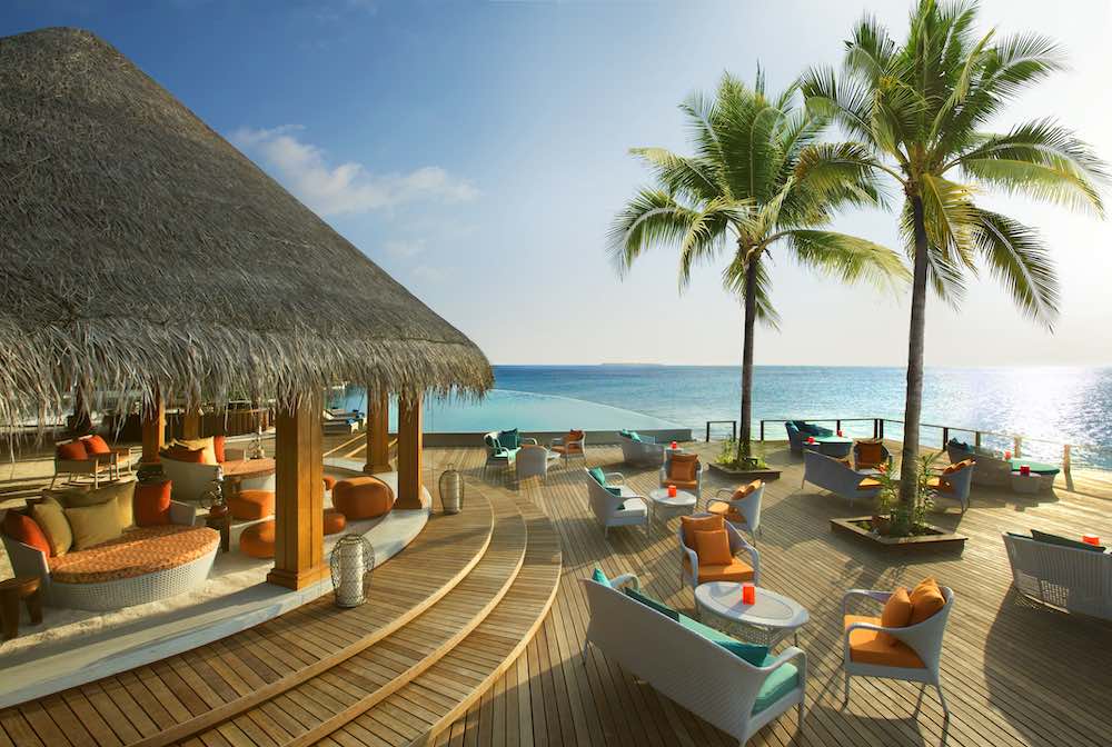 Sand Bar at Dusit Thani thumbnail 3
